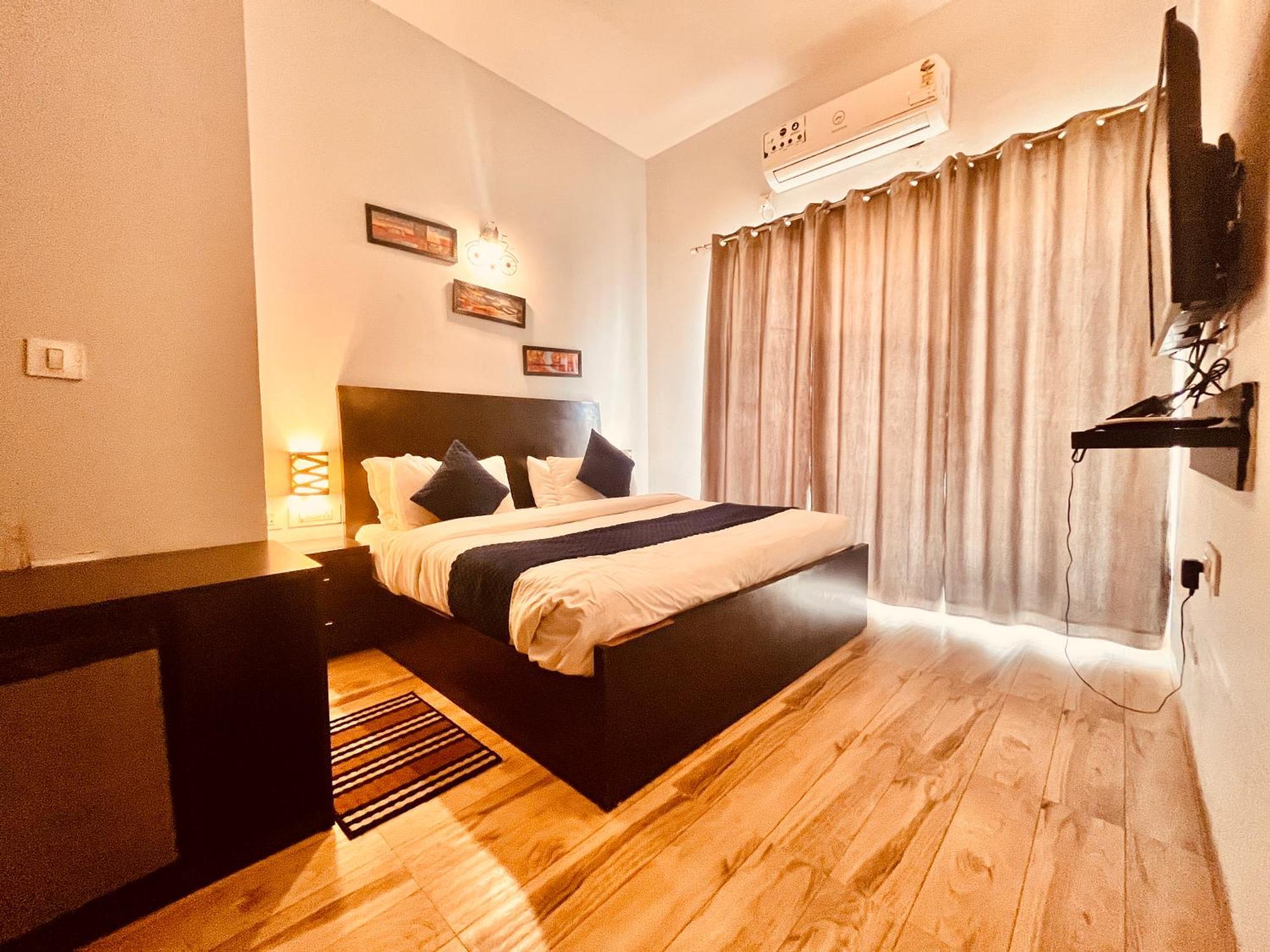 Pearl Grand Boutique Cottage In Omaxe Anandam Vrindavan - #Premium Ac Rooms With Balcony #Big Parking #Lift #Garden #Peaceful Area #Near Prem Mandir #Property Of The Year #Most Awarded Vrindāvan Exterior foto