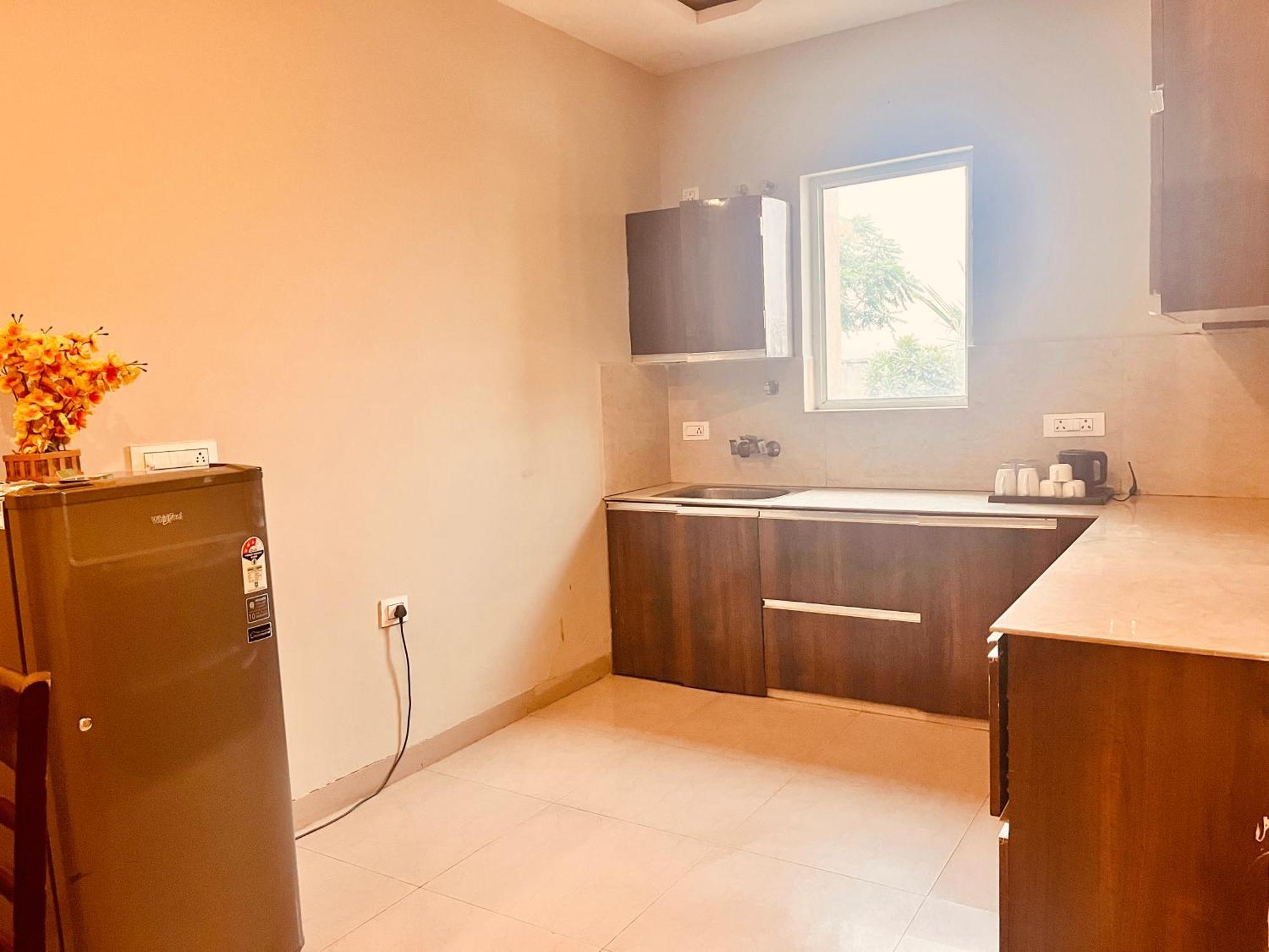 Pearl Grand Boutique Cottage In Omaxe Anandam Vrindavan - #Premium Ac Rooms With Balcony #Big Parking #Lift #Garden #Peaceful Area #Near Prem Mandir #Property Of The Year #Most Awarded Vrindāvan Exterior foto