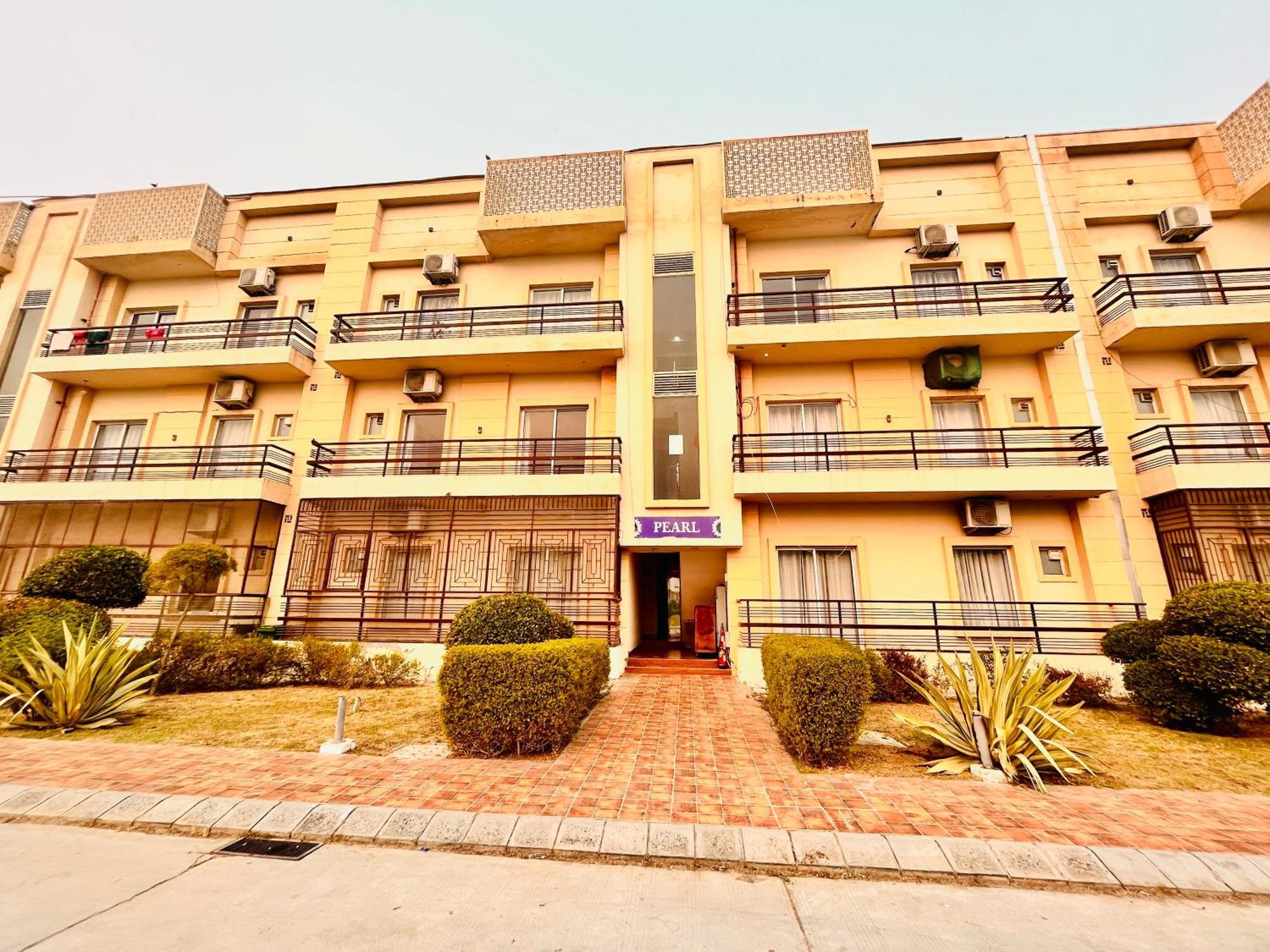 Pearl Grand Boutique Cottage In Omaxe Anandam Vrindavan - #Premium Ac Rooms With Balcony #Big Parking #Lift #Garden #Peaceful Area #Near Prem Mandir #Property Of The Year #Most Awarded Vrindāvan Exterior foto