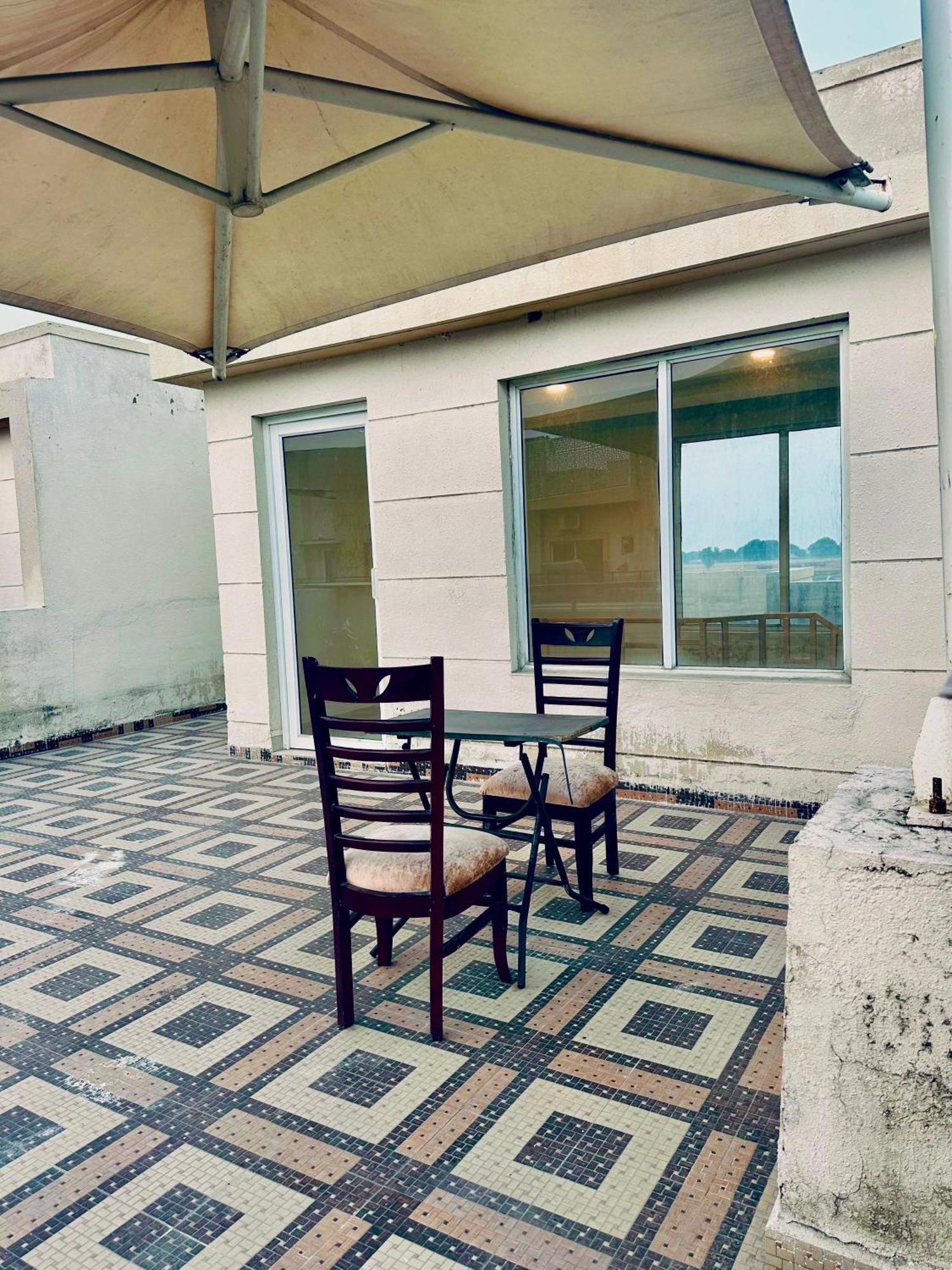 Pearl Grand Boutique Cottage In Omaxe Anandam Vrindavan - #Premium Ac Rooms With Balcony #Big Parking #Lift #Garden #Peaceful Area #Near Prem Mandir #Property Of The Year #Most Awarded Vrindāvan Exterior foto