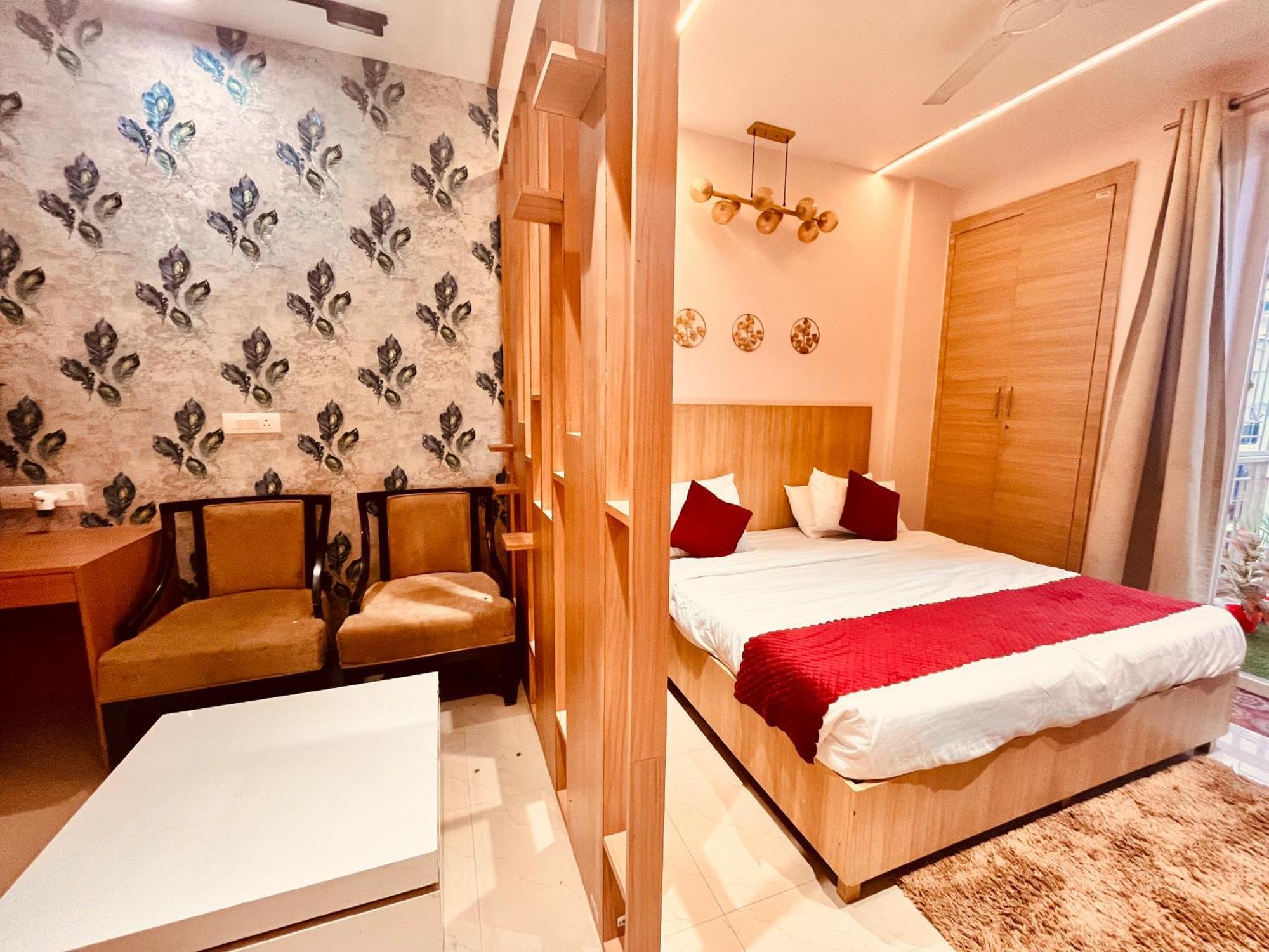 Pearl Grand Boutique Cottage In Omaxe Anandam Vrindavan - #Premium Ac Rooms With Balcony #Big Parking #Lift #Garden #Peaceful Area #Near Prem Mandir #Property Of The Year #Most Awarded Vrindāvan Exterior foto