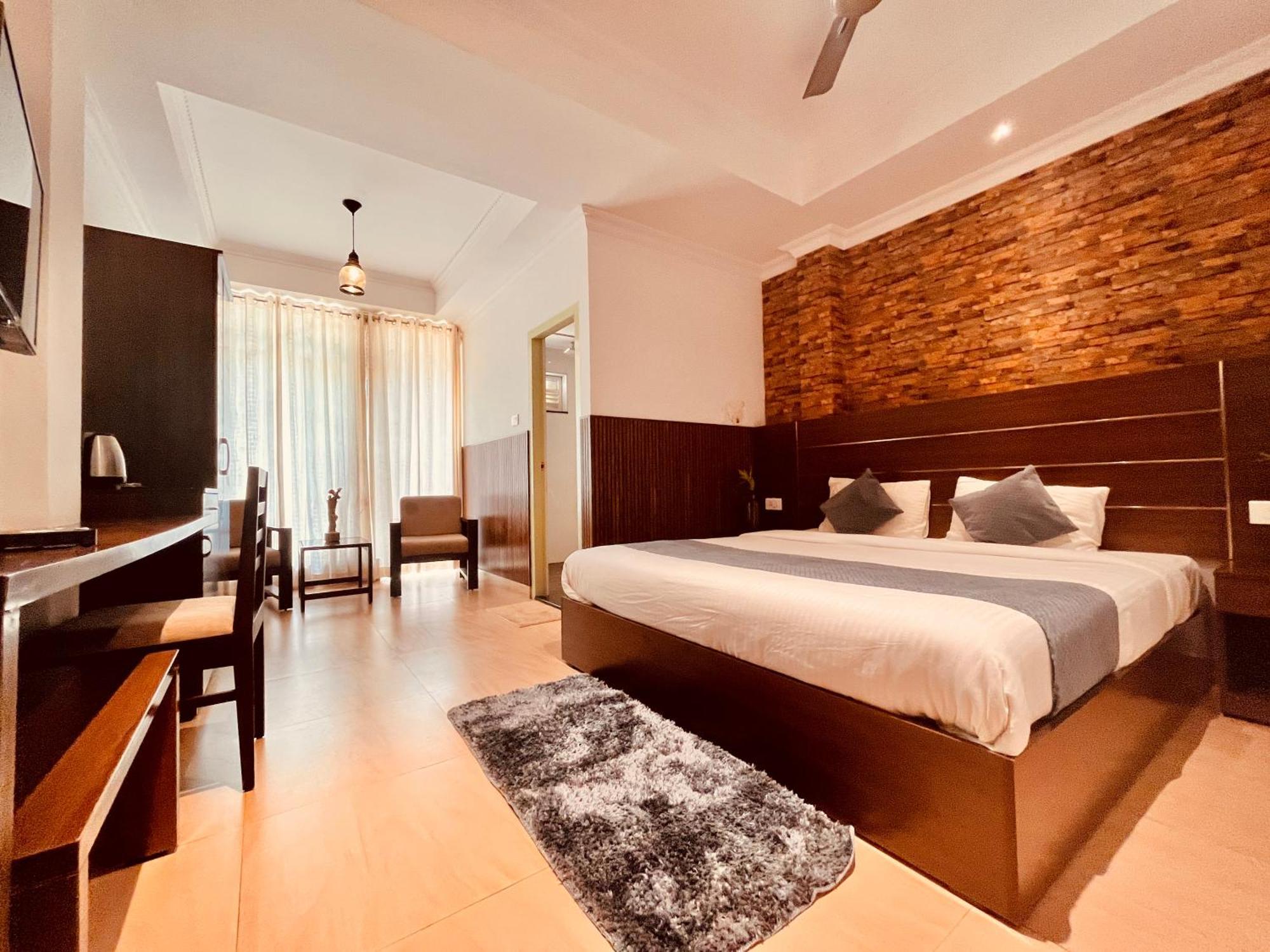 Pearl Grand Boutique Cottage In Omaxe Anandam Vrindavan - #Premium Ac Rooms With Balcony #Big Parking #Lift #Garden #Peaceful Area #Near Prem Mandir #Property Of The Year #Most Awarded Vrindāvan Exterior foto