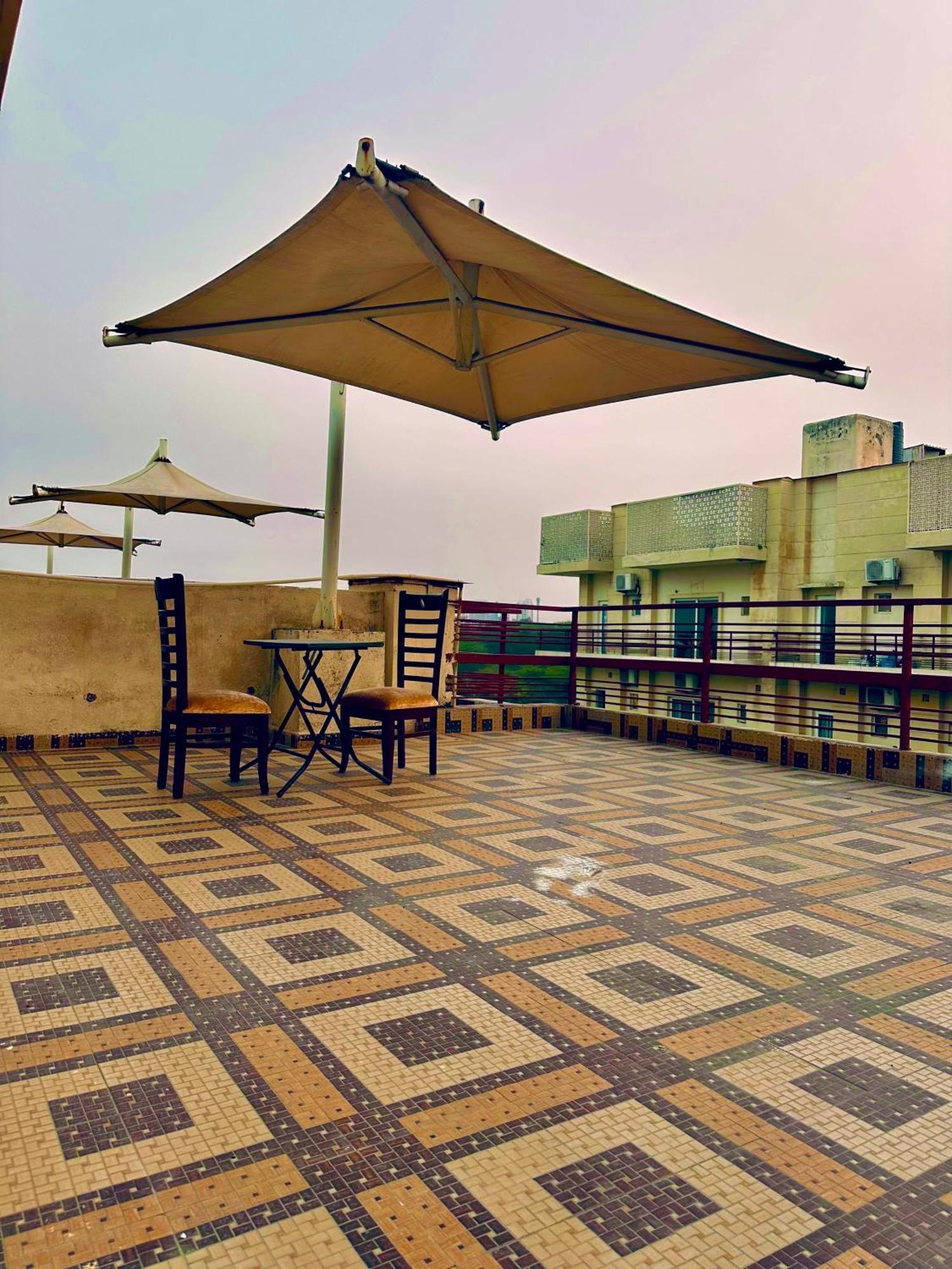 Pearl Grand Boutique Cottage In Omaxe Anandam Vrindavan - #Premium Ac Rooms With Balcony #Big Parking #Lift #Garden #Peaceful Area #Near Prem Mandir #Property Of The Year #Most Awarded Vrindāvan Exterior foto